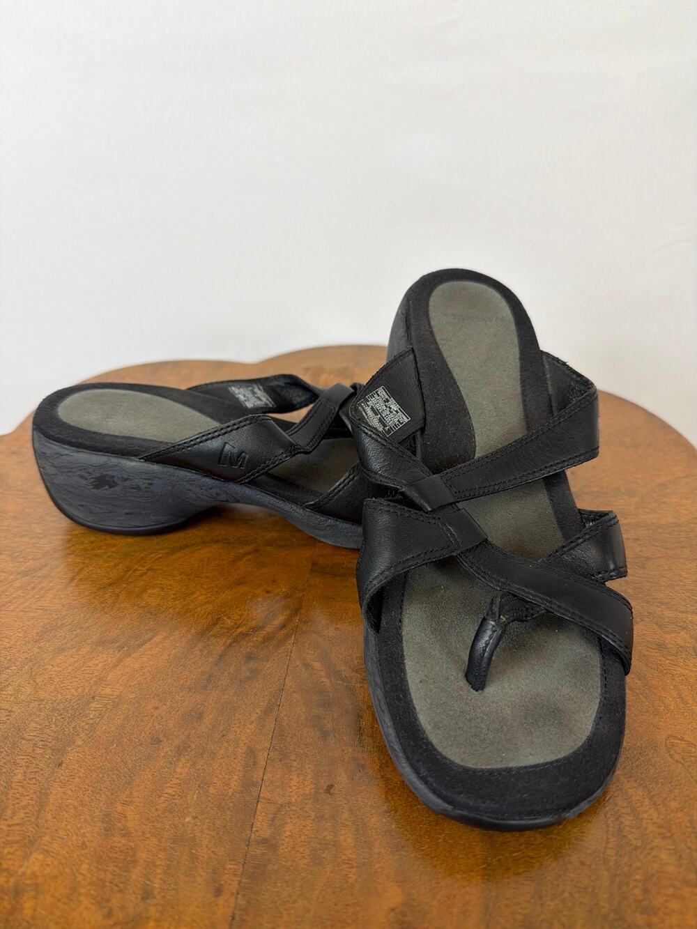 Merrell Black Sundial Cross Strappy Sandals Size 8